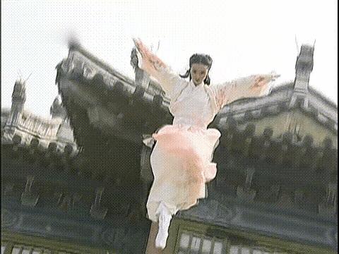 以前的轻功和现在的轻功,以前的轻功vs现在的轻功小视频