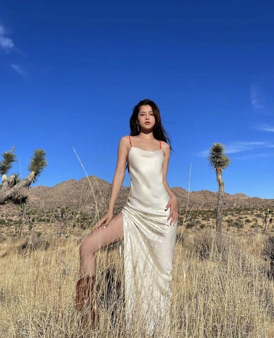 越南版“杨幂”—浪姐4选手芝芙，性感又甜美的穿搭技巧