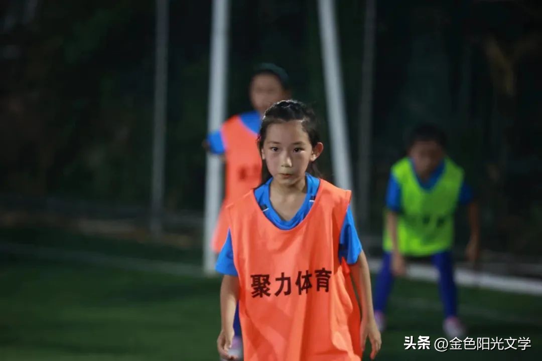 《下春雪啦》《阳台——我的乐园》《足球场——我的乐园》