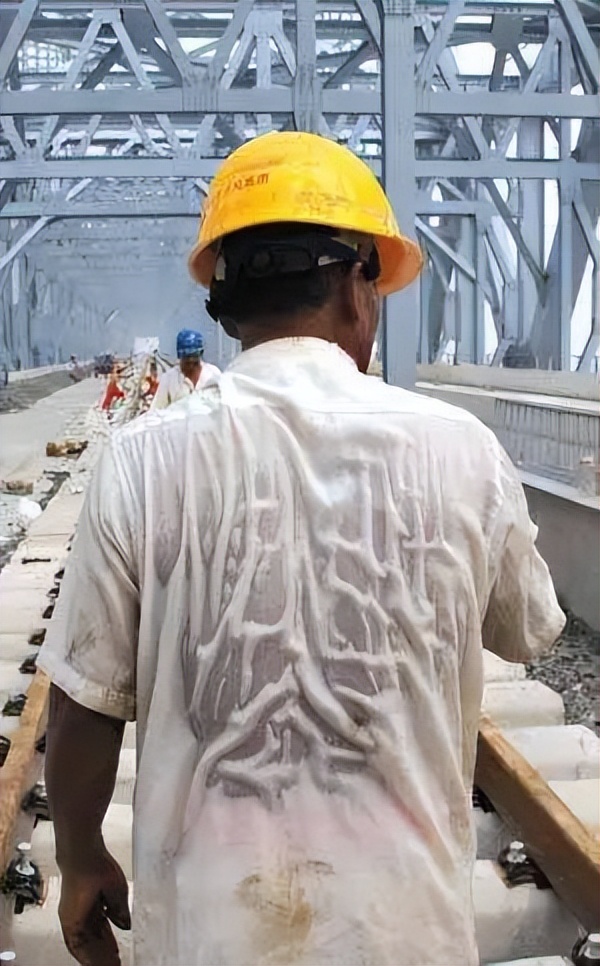 圈内人爆料的假恩爱夫妻,被骂最惨的一对秀恩爱夫妻