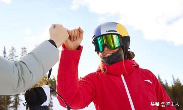 谷爱凌安踏最大赢家,安踏谷爱凌运动鞋