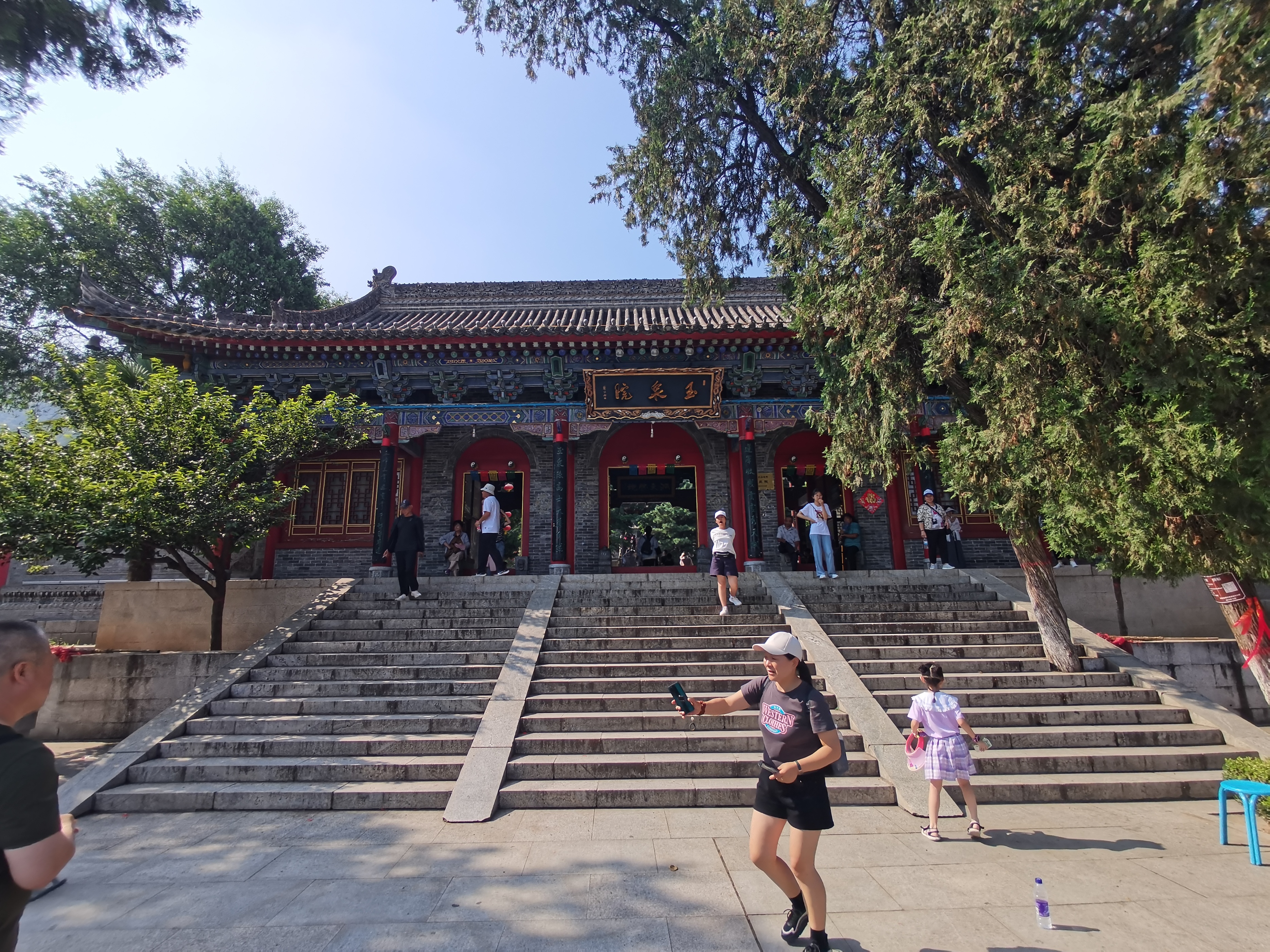 徒步华山悲惨场景,徒步华山要过哪些景观