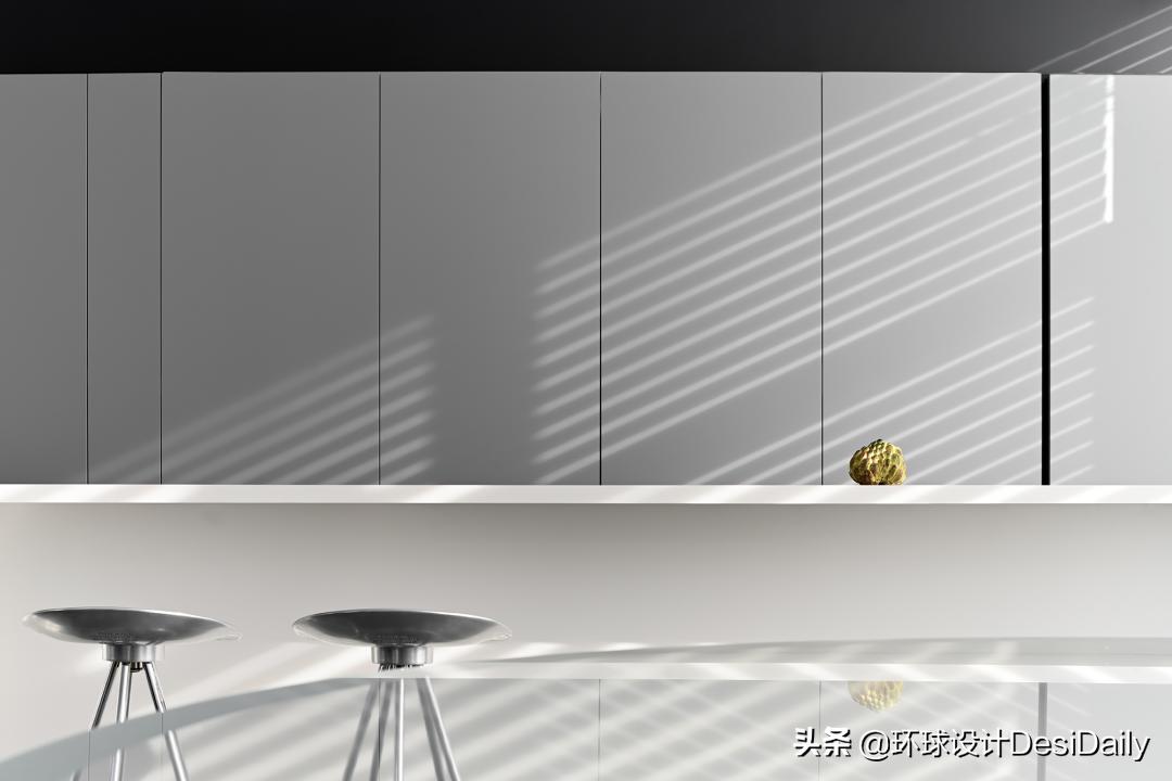 鍙ゆ湪瀛愭湀,鍙ゆ湪瀛愭湀浣滃搧