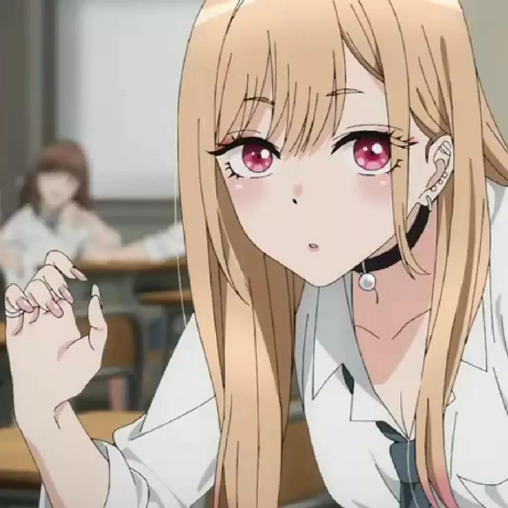 更衣人偶坠入爱河系列头像第一弹（今年的新老婆嘿嘿）