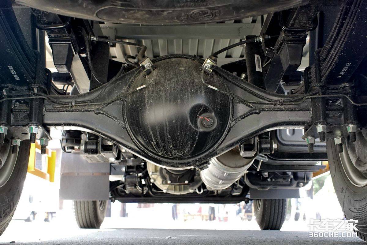 江铃凯运外观,江铃新凯运宽体内饰多宽