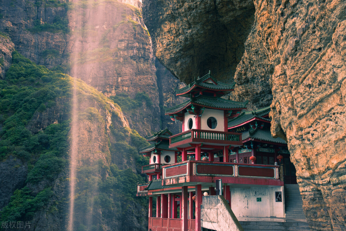 大部分人改变不了命运,大多人注定平凡没什么不好的