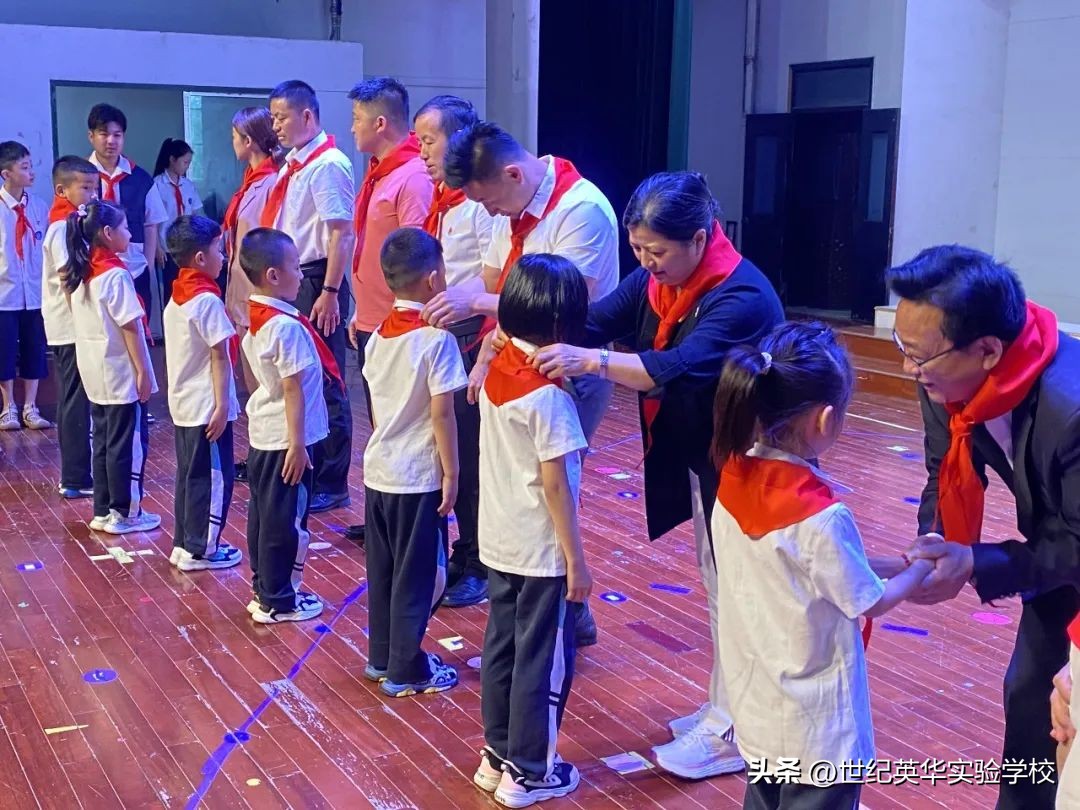 济南市古城实验学校入队仪式,济南泉润学校入队仪式