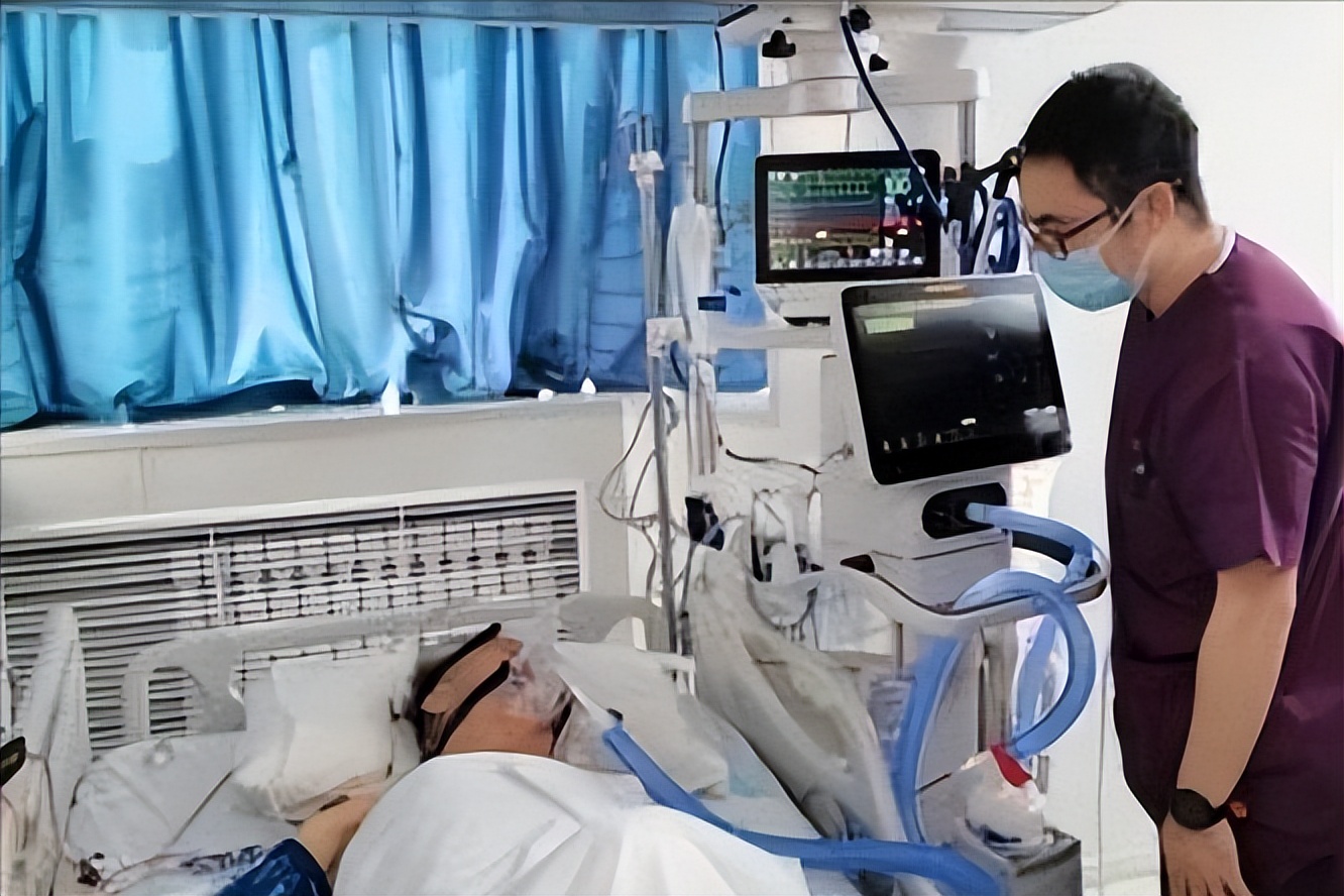 危急时刻97岁老人在icu的重生之旅,沈阳七旬老人被救助