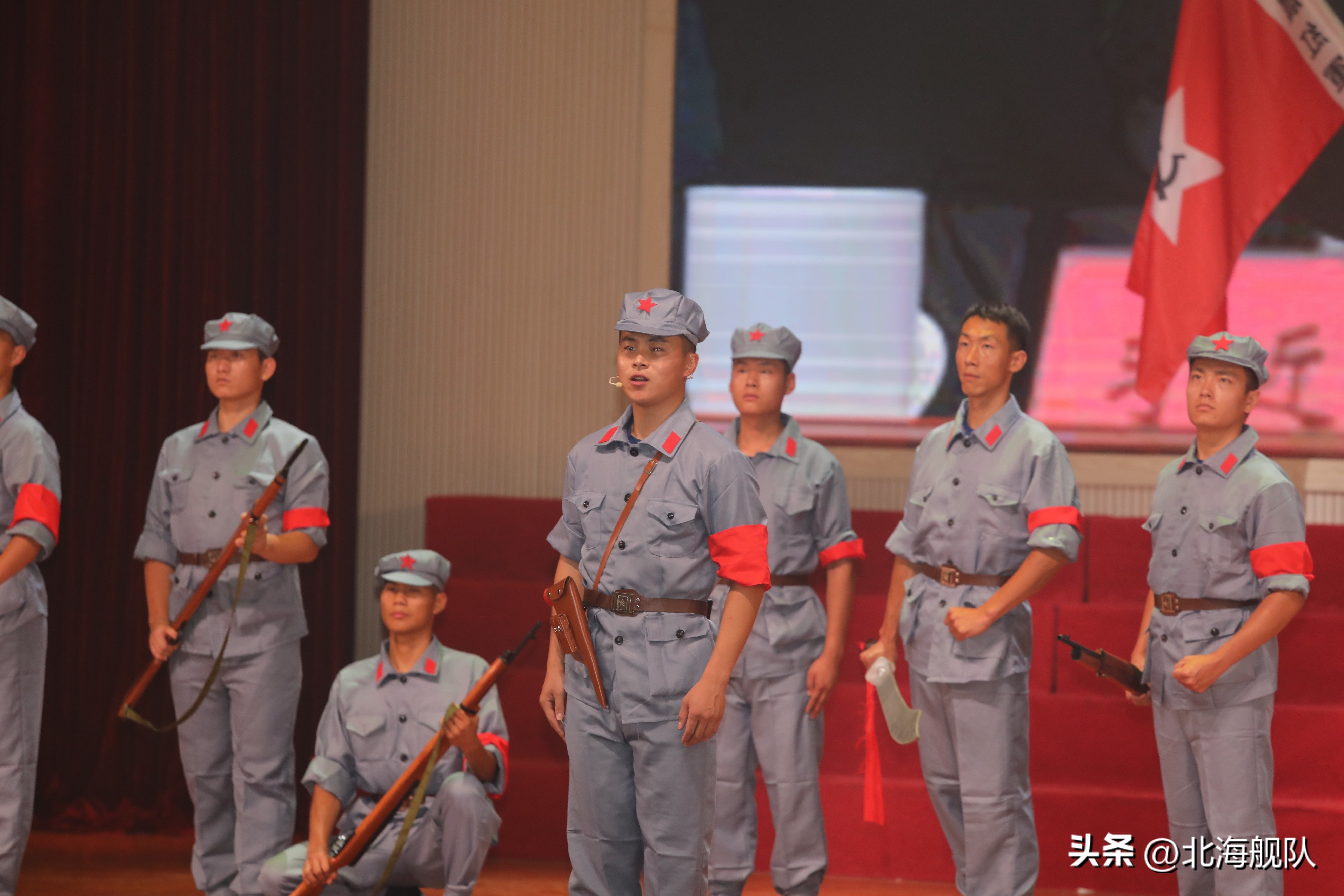 沉浸式舞台演出精彩上演,这场表演确实很震撼