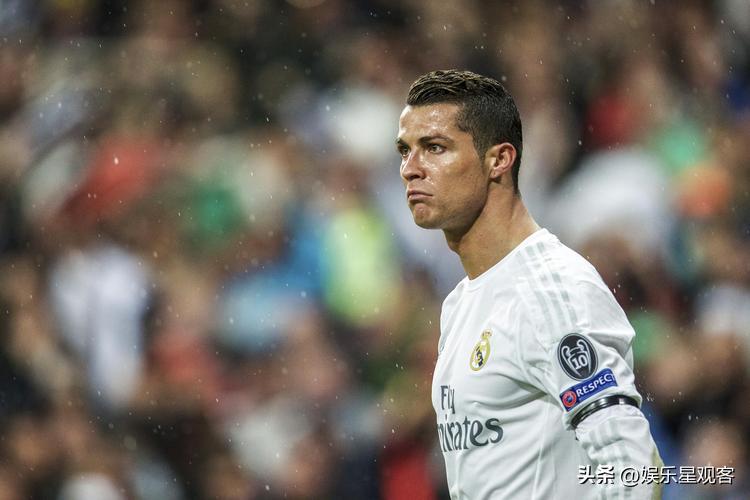 世界足坛史上最杰出的十大球星,世界足坛最佳前一百名球员