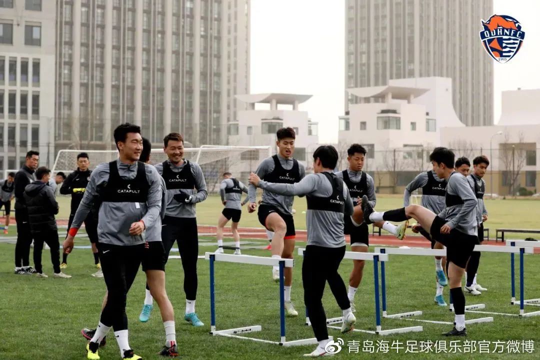 青岛青春足球场效果图,青岛青春足球场位于哪