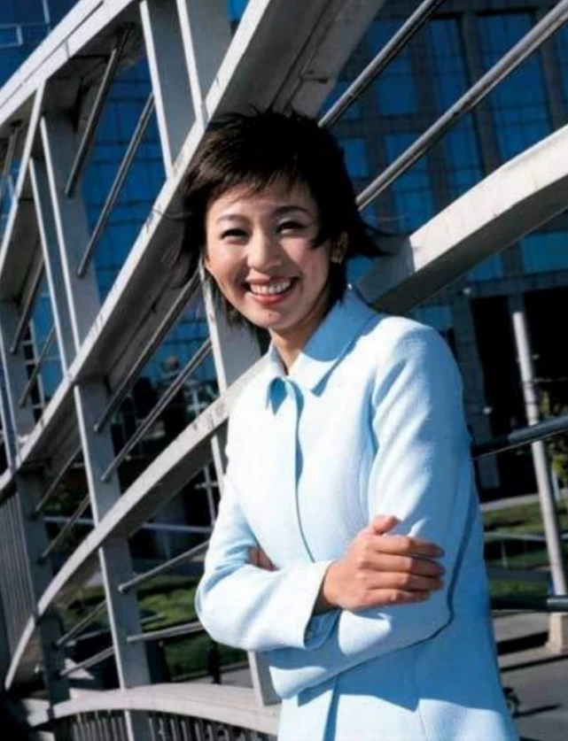 欧阳夏丹：从桂林走出的央视著名主持人，为何46岁仍未婚