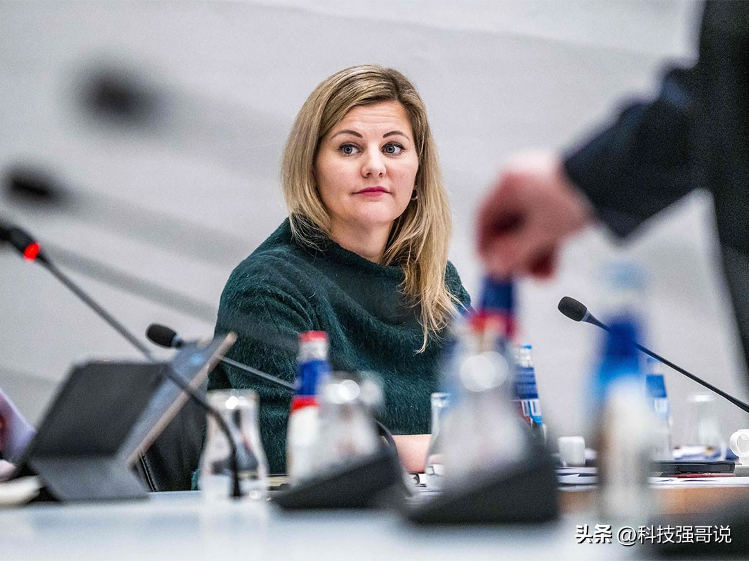 荷兰光刻机最新官方消息,荷兰光刻机最新消息