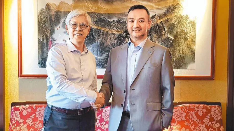 连郭台铭都喊他“老大”，台湾神秘金主叶国一的传奇投资生涯