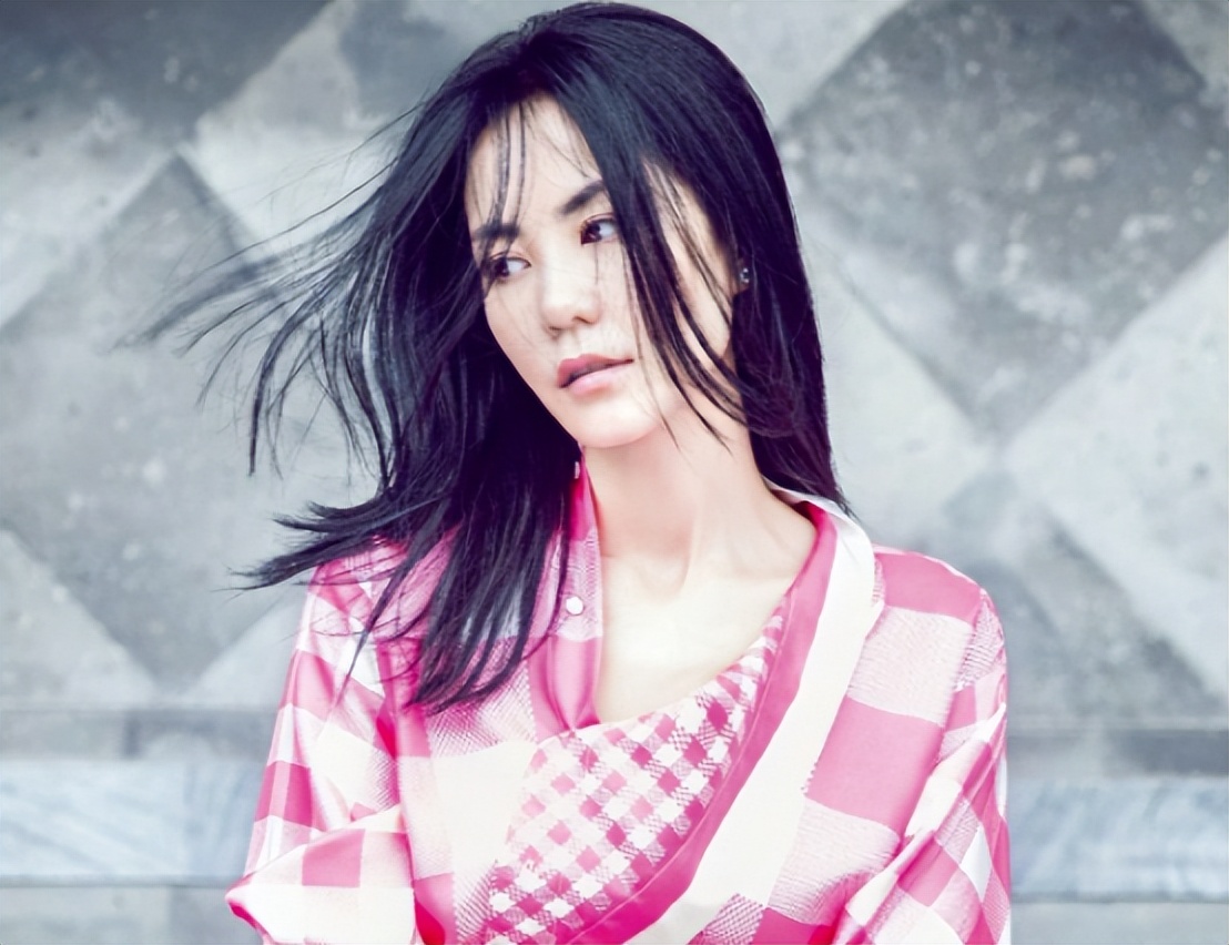 47岁王菲为何看上37岁的谢霆锋,为什么谢霆锋对王菲情有独钟