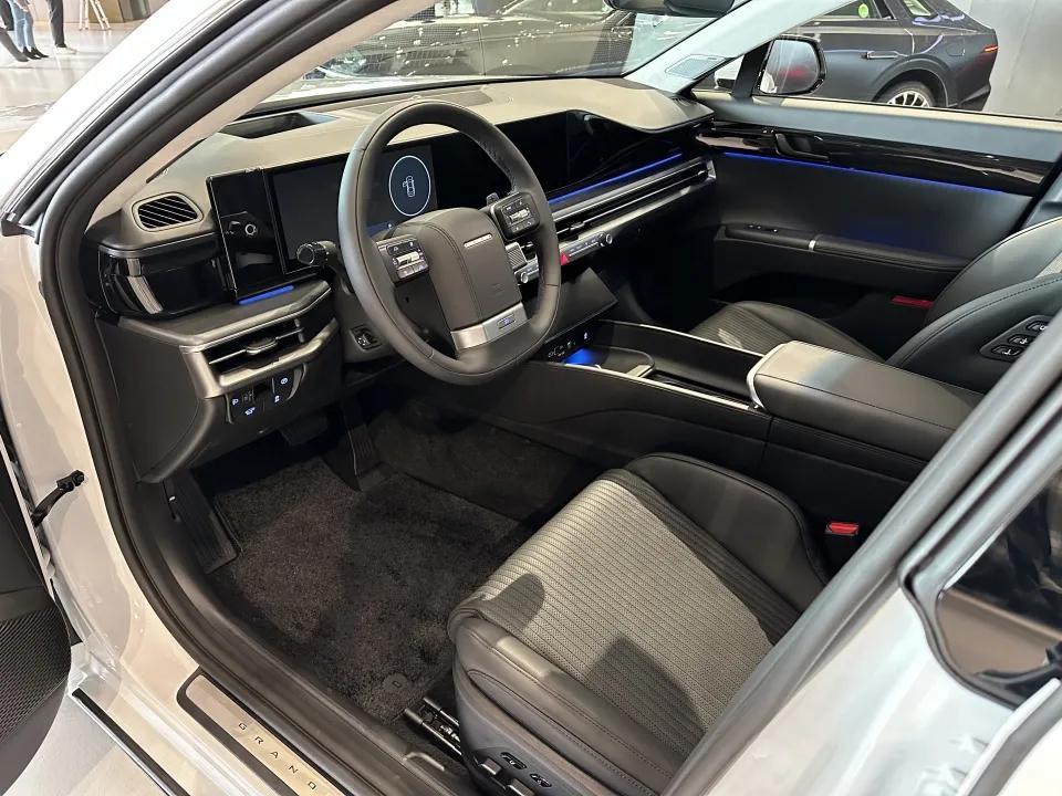 现代雅尊这个车怎么样,2010款现代雅尊2.4自动舒适型