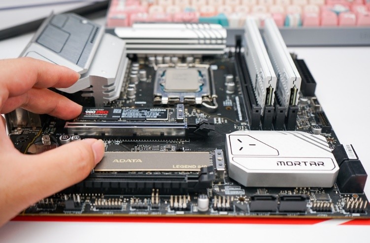 性能炸裂的笔记本,性能最炸裂的千元机