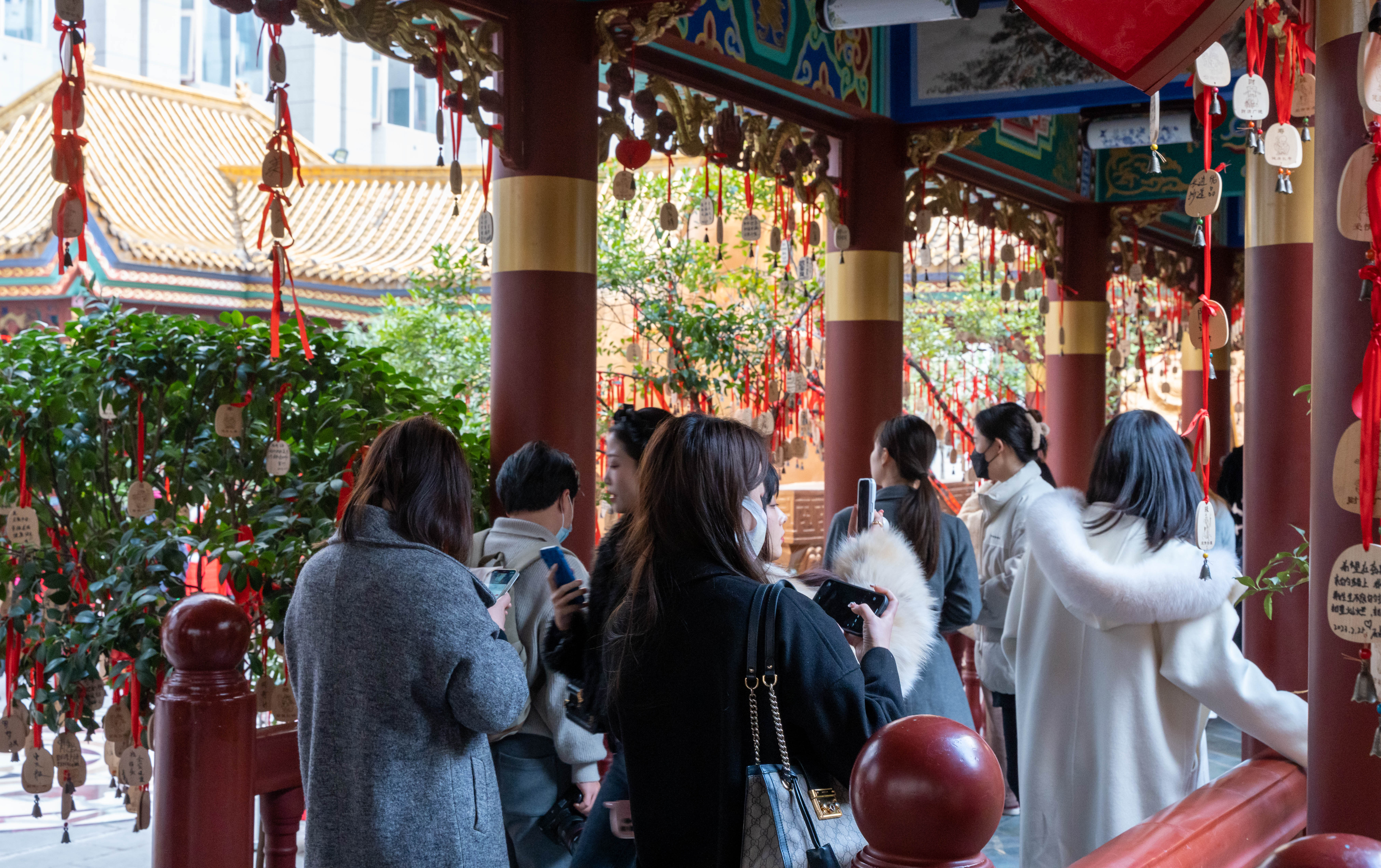 万家丽国际酒店和万家丽世贸酒店 (万家丽国际大酒店世贸酒店)