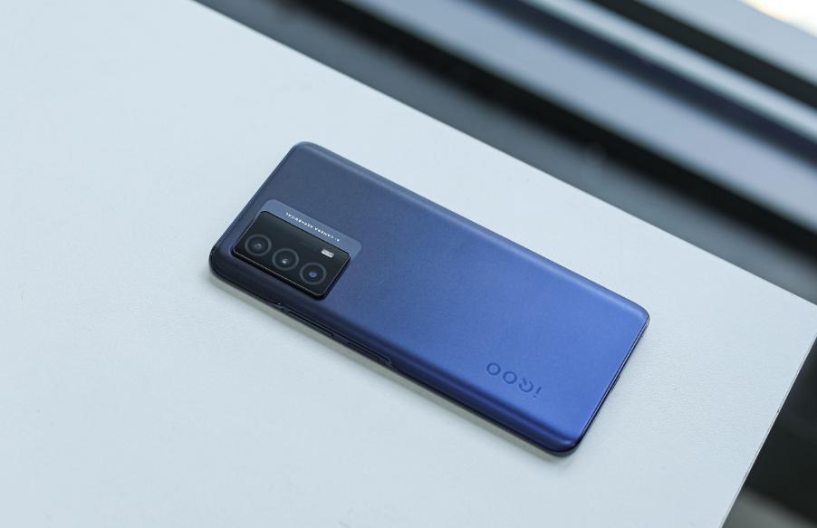 2021年6寸以下小屏千元手机,千元手机推荐2021年最值得买红米