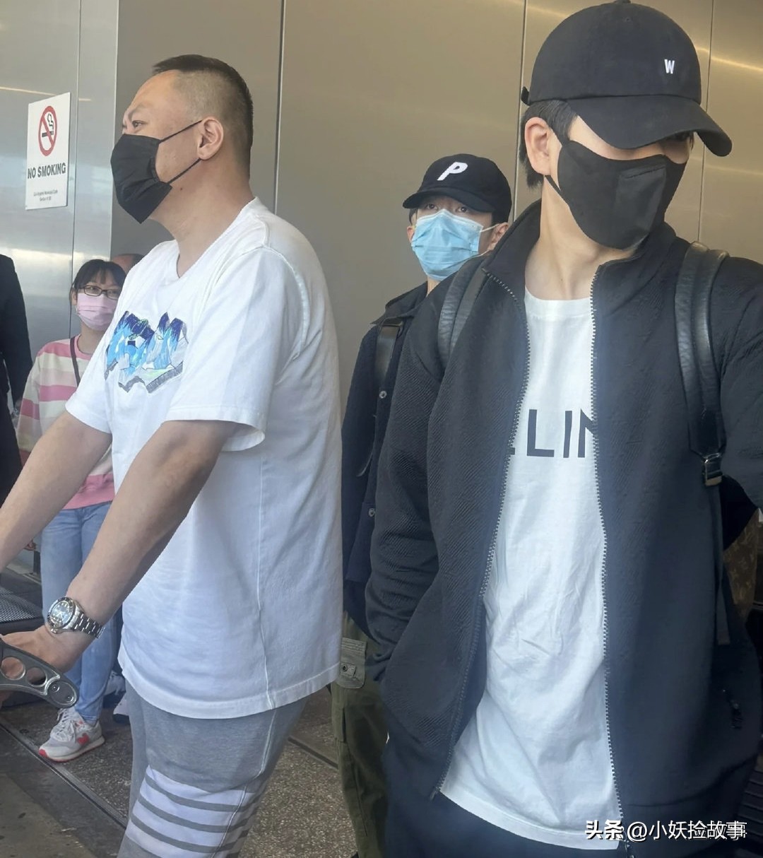 王一博洛杉矶回国机场视频,王一博香奈儿大秀洛杉矶滑冰