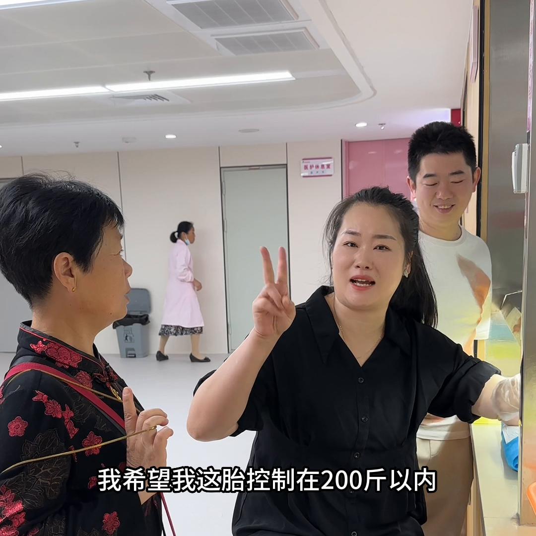 孕妇17周心跳加速怎么回事,孕17周胎儿心跳167正常吗