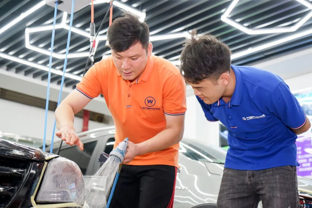 专业汽车美容应具备的基本条件,我对汽车美容专业的个人认知