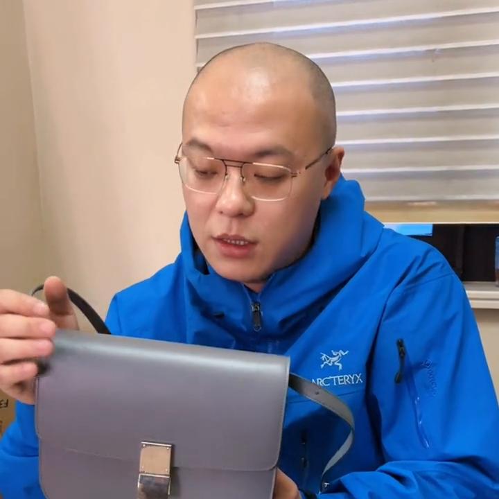 思琳celine值得买的款式,瑟琳celine邮差包单肩包