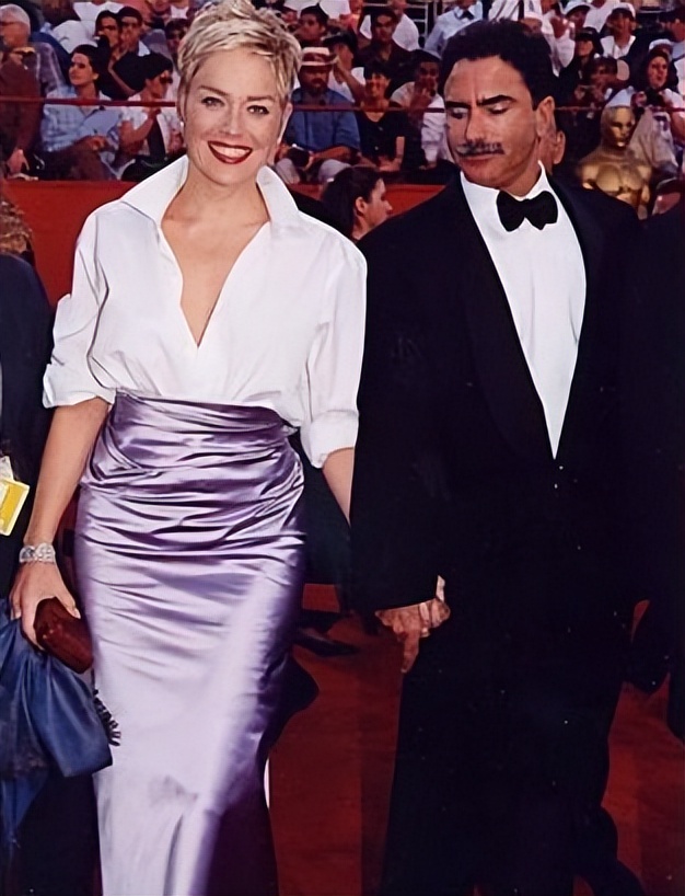 婚纱女王王薇薇真实近照,婚纱女王王薇薇个人简历