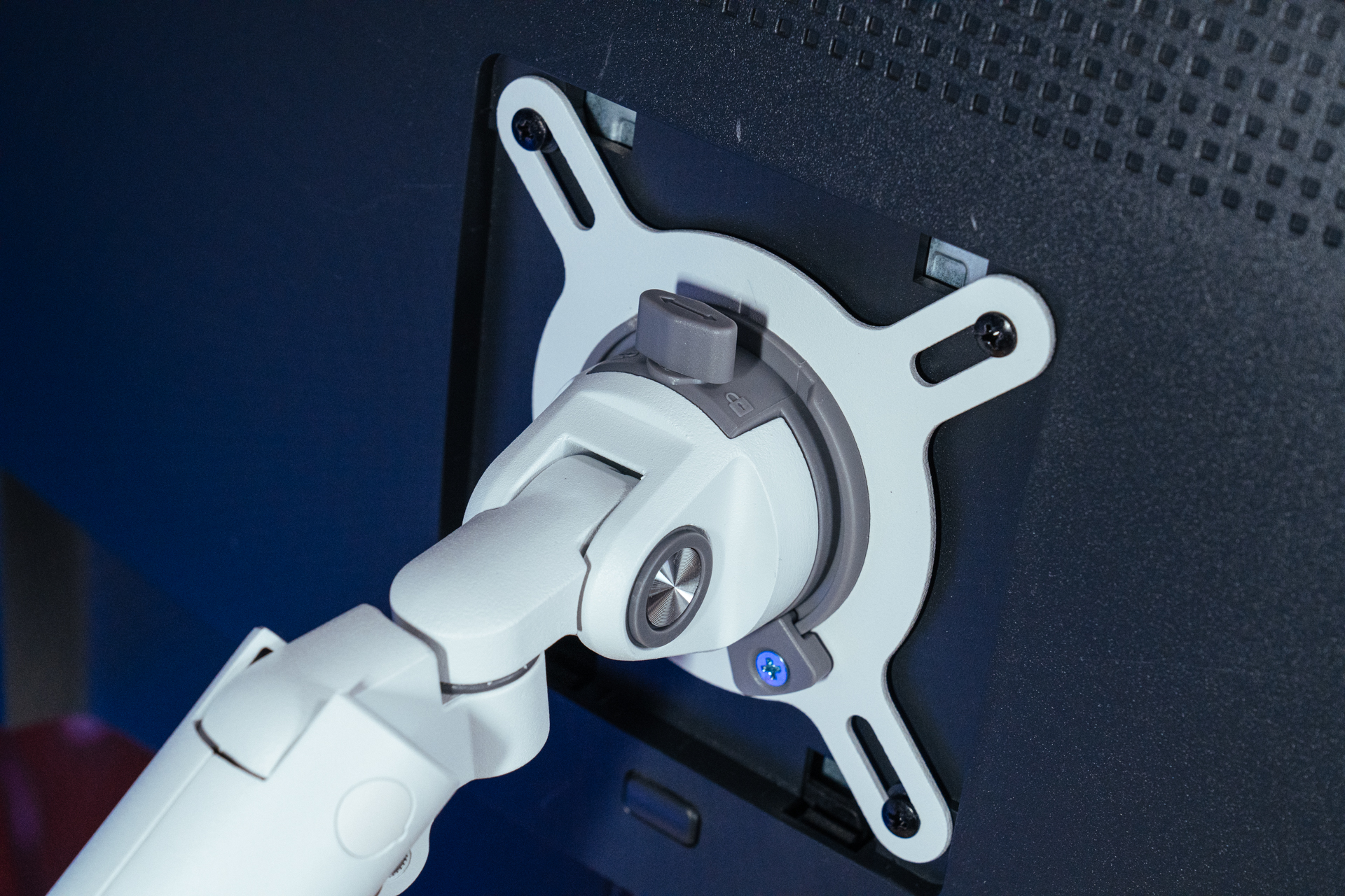 自己办公桌面布置,最简单的办公室桌面布置图