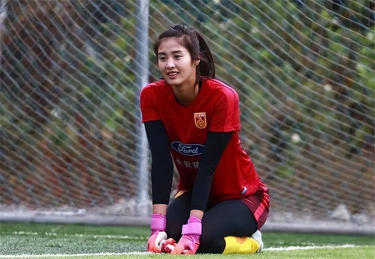 女足最美门将赵丽娜,女足守门员赵丽娜身高多少