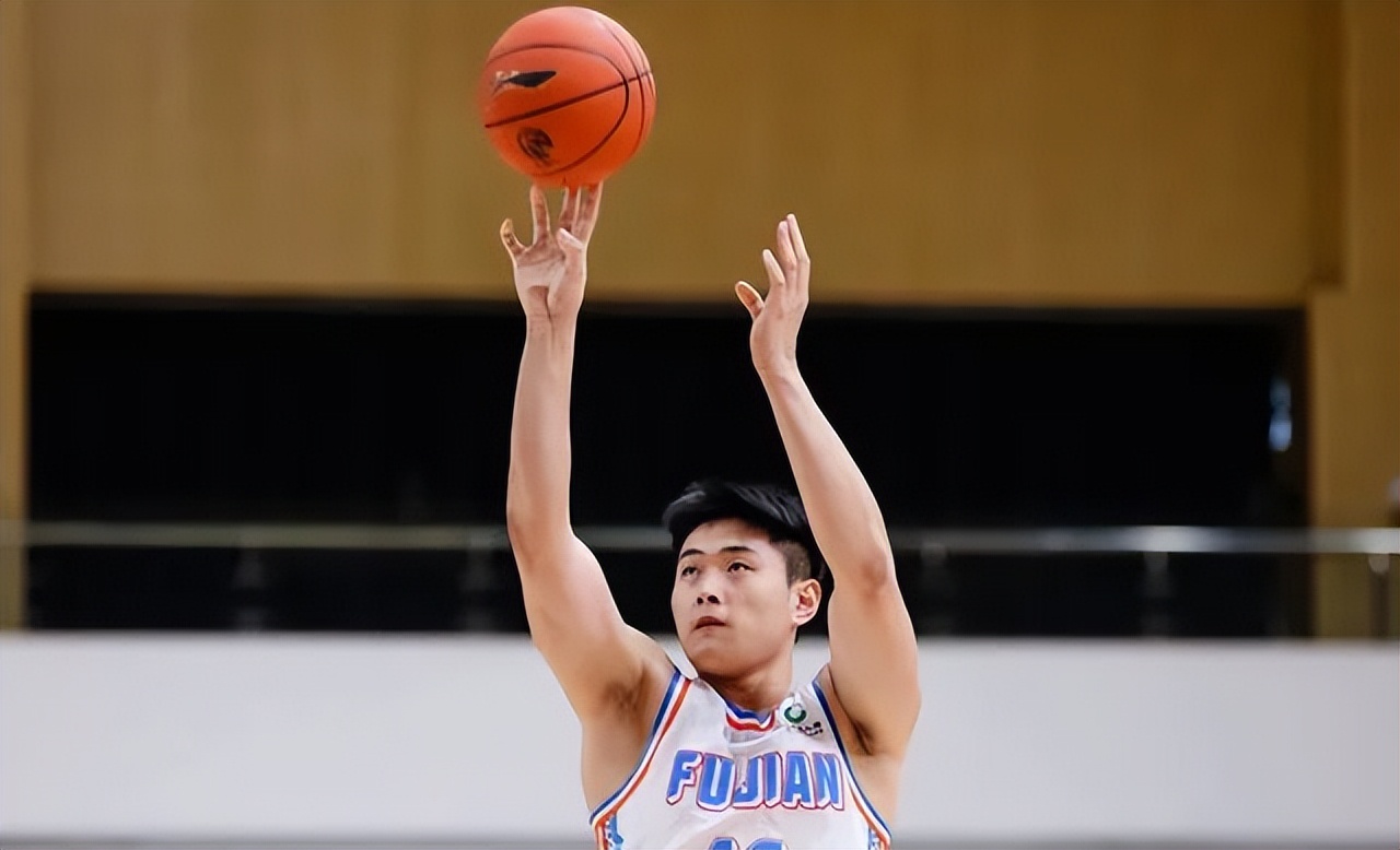 辽宁男篮付豪赛后新闻发布会,付豪砍50分