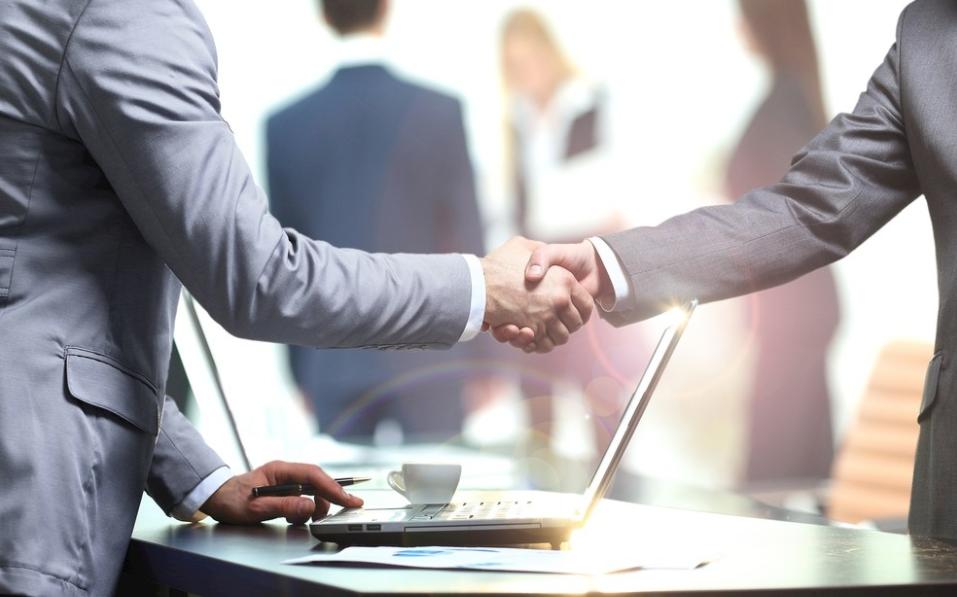 强强联合，心联互通签约广东、*疆新**总代理