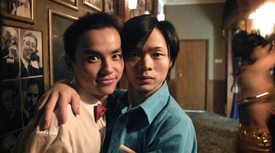 “变性人”李二毛，为爱变“女人”惨遭抛弃，出租屋结束悲惨一生