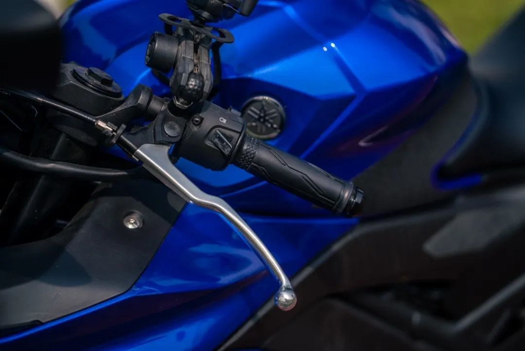 雅马哈yzf-r25测评老款,雅马哈推荐yzf-r6