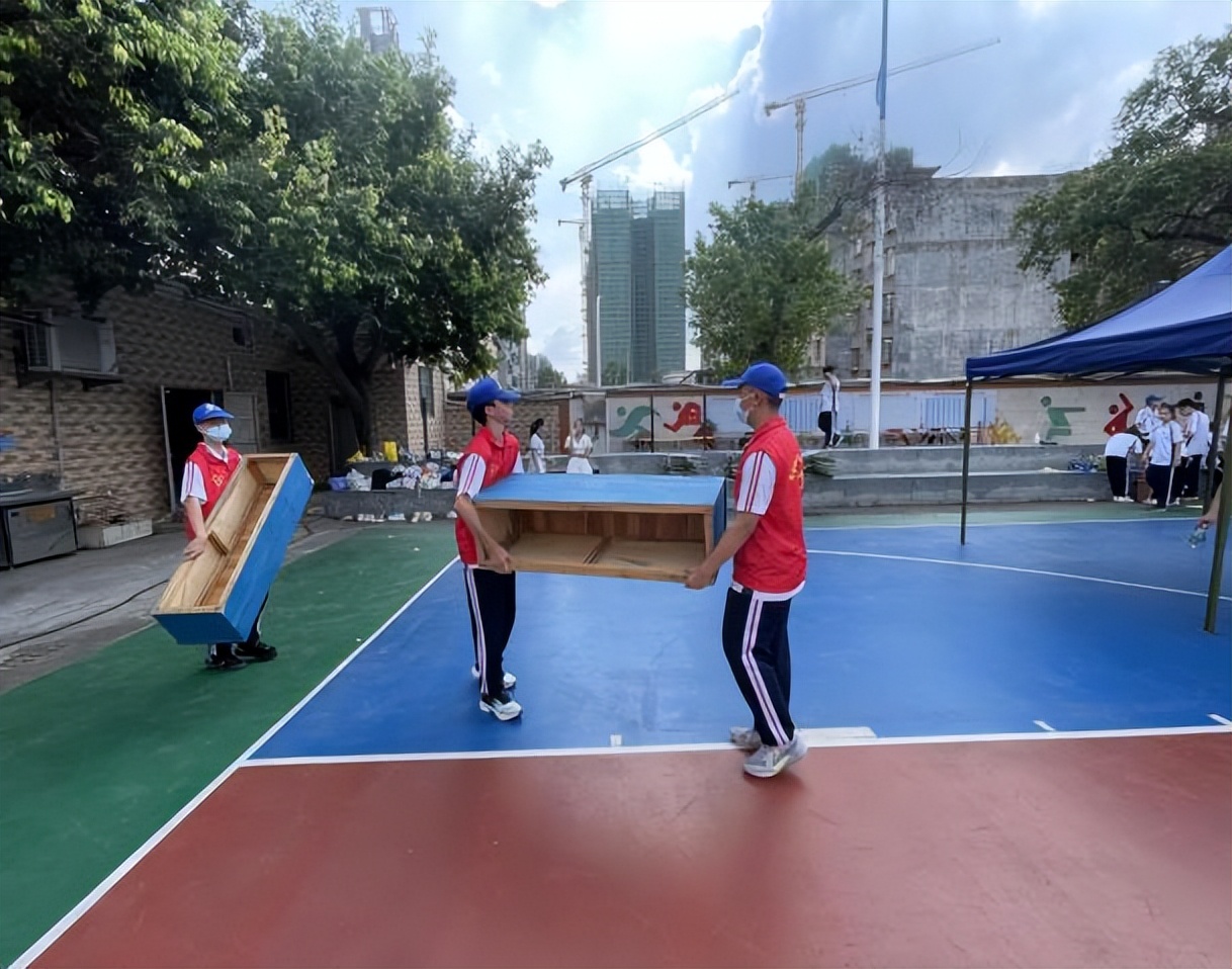 教学科技赋能融合区域协同共谋发展——清城中学第十届校园科技节