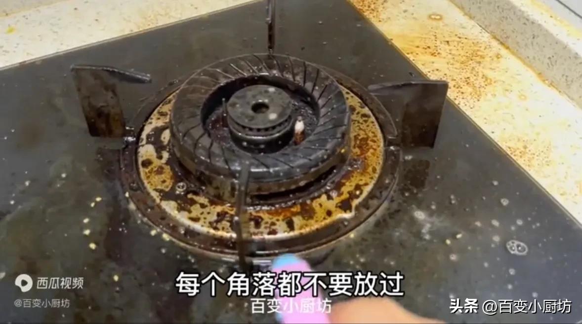 只需一个口罩就能清洗油烟机,如何利用口罩清洗油烟机