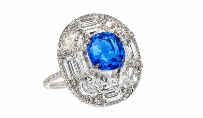 10种最漂亮的宝石,大自然中天然的蓝色宝石