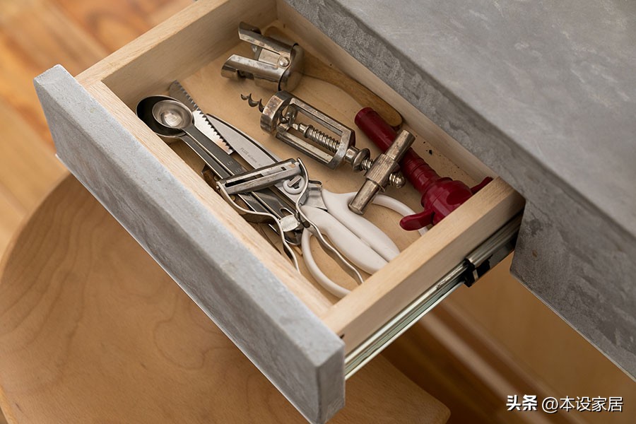 退休阿姨独居生活,60岁退休阿姨晒出独居生活照