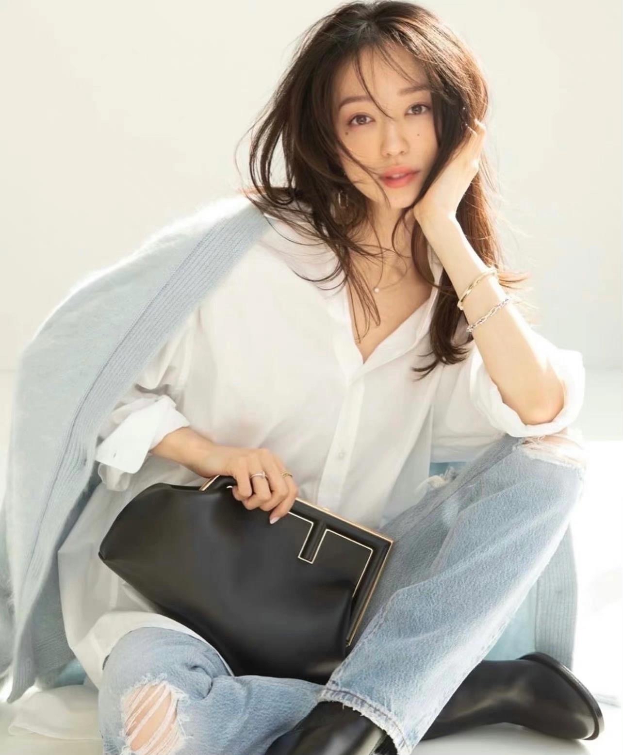 今年这6种发型正火减龄又显脸小,不要乱剪头发了这4款发型巨时髦