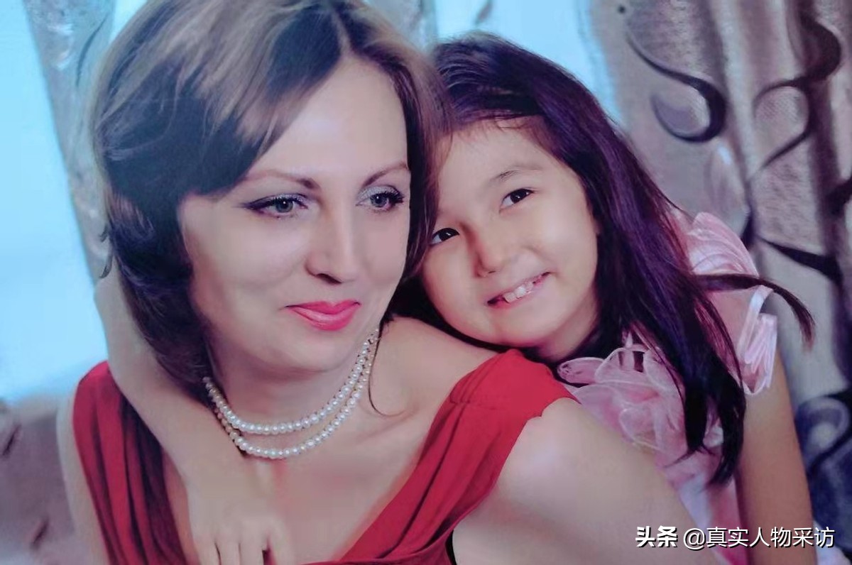 我20岁到俄罗斯，和乌克兰姑娘日久生情，结婚4年才敢回国见家长