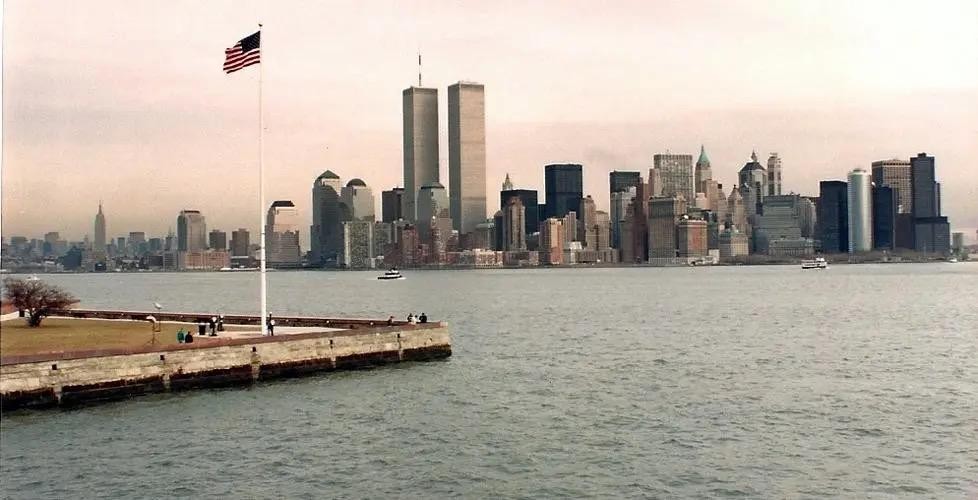 格莱舍尔在摄影之路上，对摄影业产生了怎样的影响？