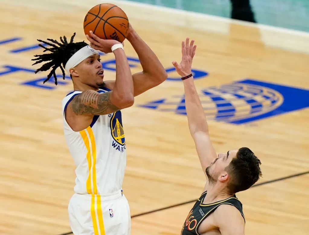 这一冠（2）|前路漫漫，破败中前行难掩快乐天赋