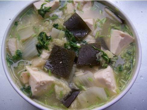 白菜煮出来为什么一股苦味,怎样去除白菜上的辣味