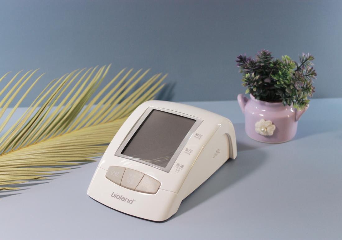 血压计语音播报设置视频,智能电子血压计家用语音播报