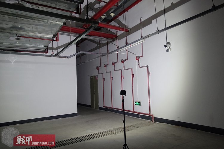 fenixcl28r露营效果,全能多用fenixcl28r多功能户外灯