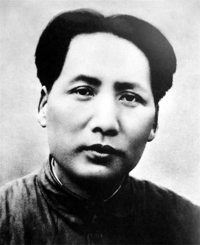 毛岸英为何一直葬在朝鲜？看了彭德怀一封信，才知主席用心良苦