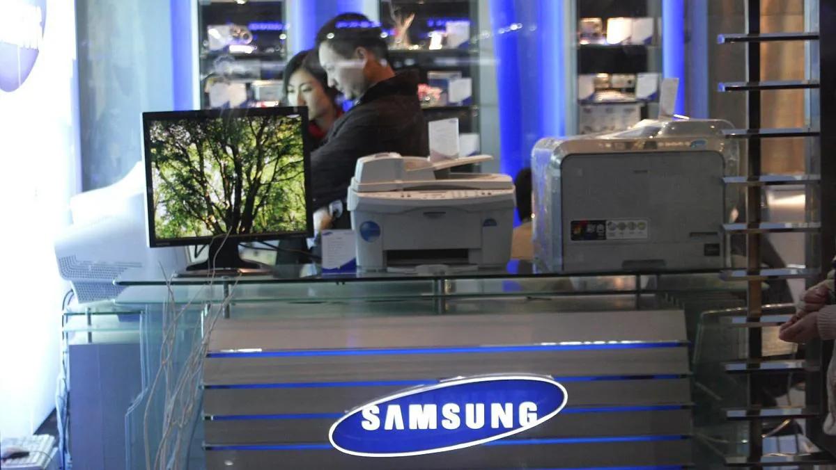 三星G8oled屏显示器,三星g8oled显示器