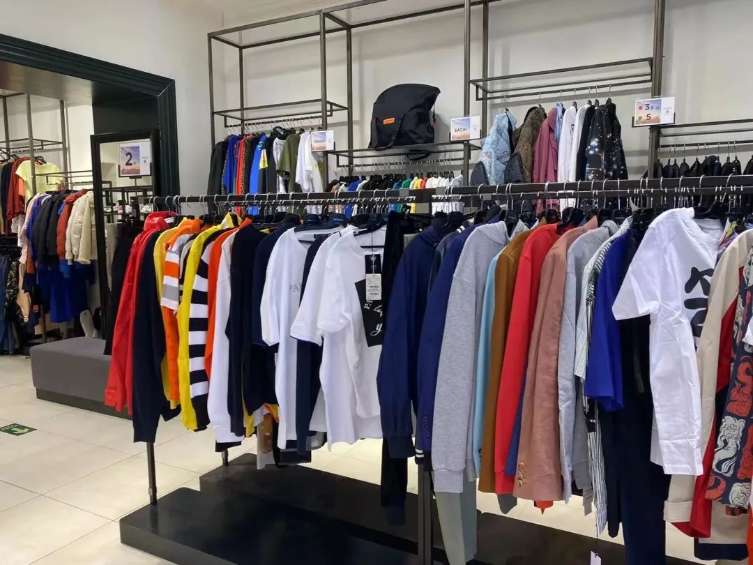 去奥特莱斯扫货的人都在哪卖货,北京去奥特莱斯买东西的是什么人