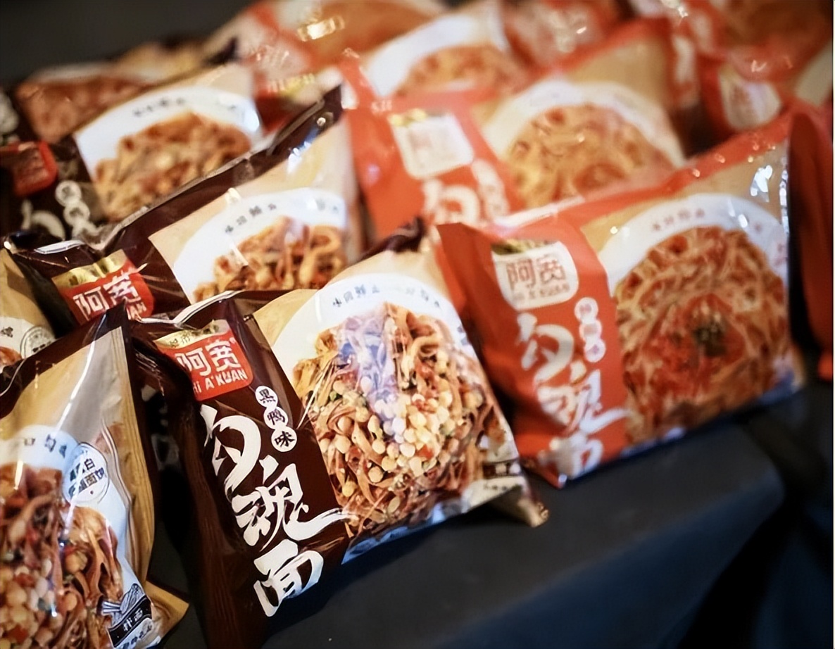 阿宽红油面皮迎来BIG版，白家阿宽多款新品亮相糖酒会