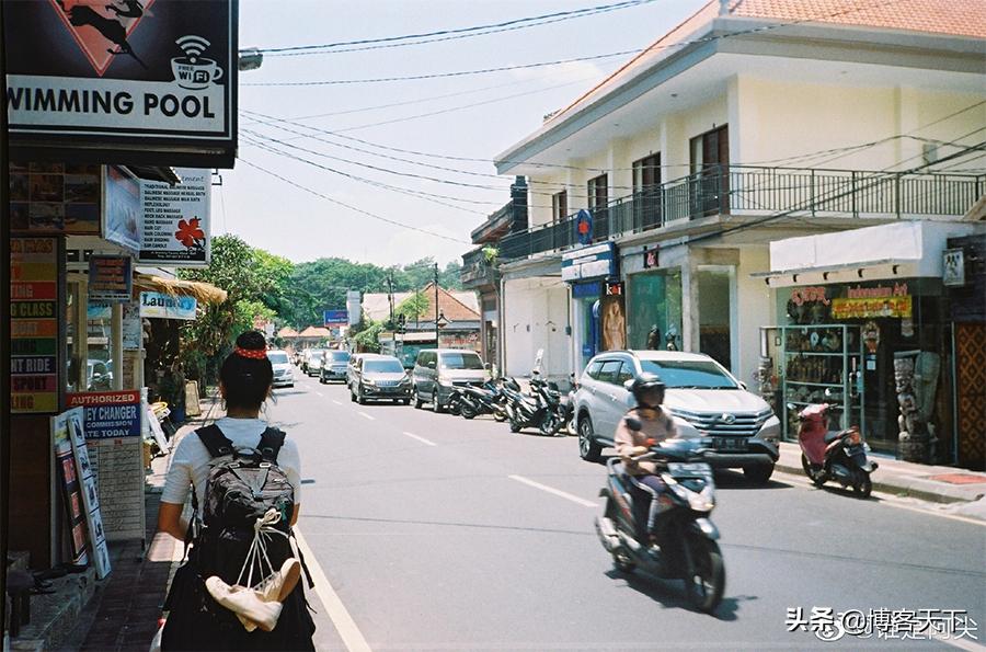 为什么现在女人都一个人旅行,她们为什么都喜欢去西藏旅游